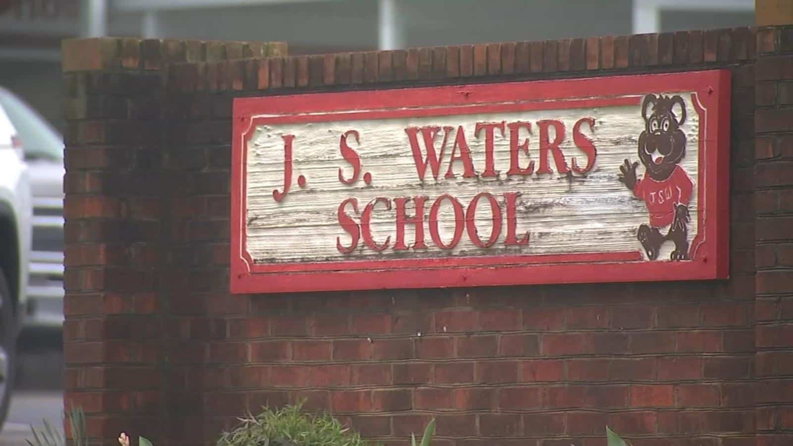 j-s-waters-school-slave-acution-parents-want-action-trap-politics-news