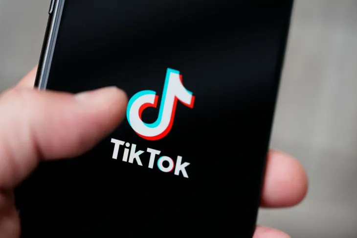 tiktok-new-black-out-challenge